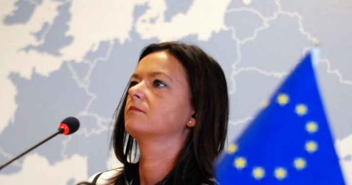 Tanja Fajon: Budući da je slovenačka političarka odlično poznaje naše prilike ali su joj slabe šanse do dodje na čelo novog komesarijata koji ni trebalo da se bavi Evropom, pa i nama.